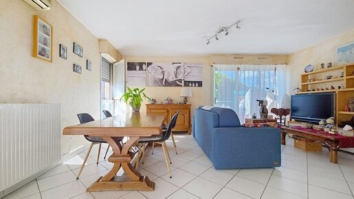 Appartement 3 pièces 61 m² · à Antibes · 61 m² · 242 000 €