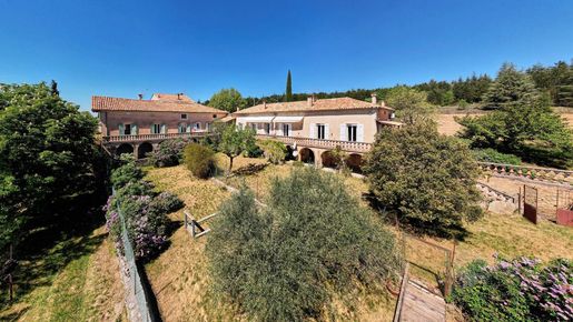 Maison 13 pièces 409 m² · à Saint-Étienne-les-Orgues · 409 m² · 995 000 €
