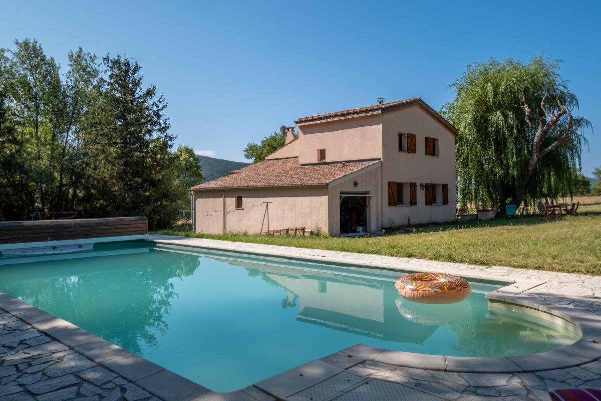 Maison à vendre, 151m², Saint-Étienne-les-Orgues