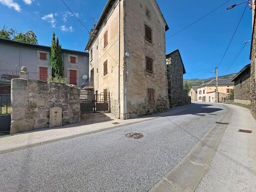 Maison 4 pièces 97 m² · à Angoustrine-Villeneuve-des-Escaldes · 97 m² · 275 000 €