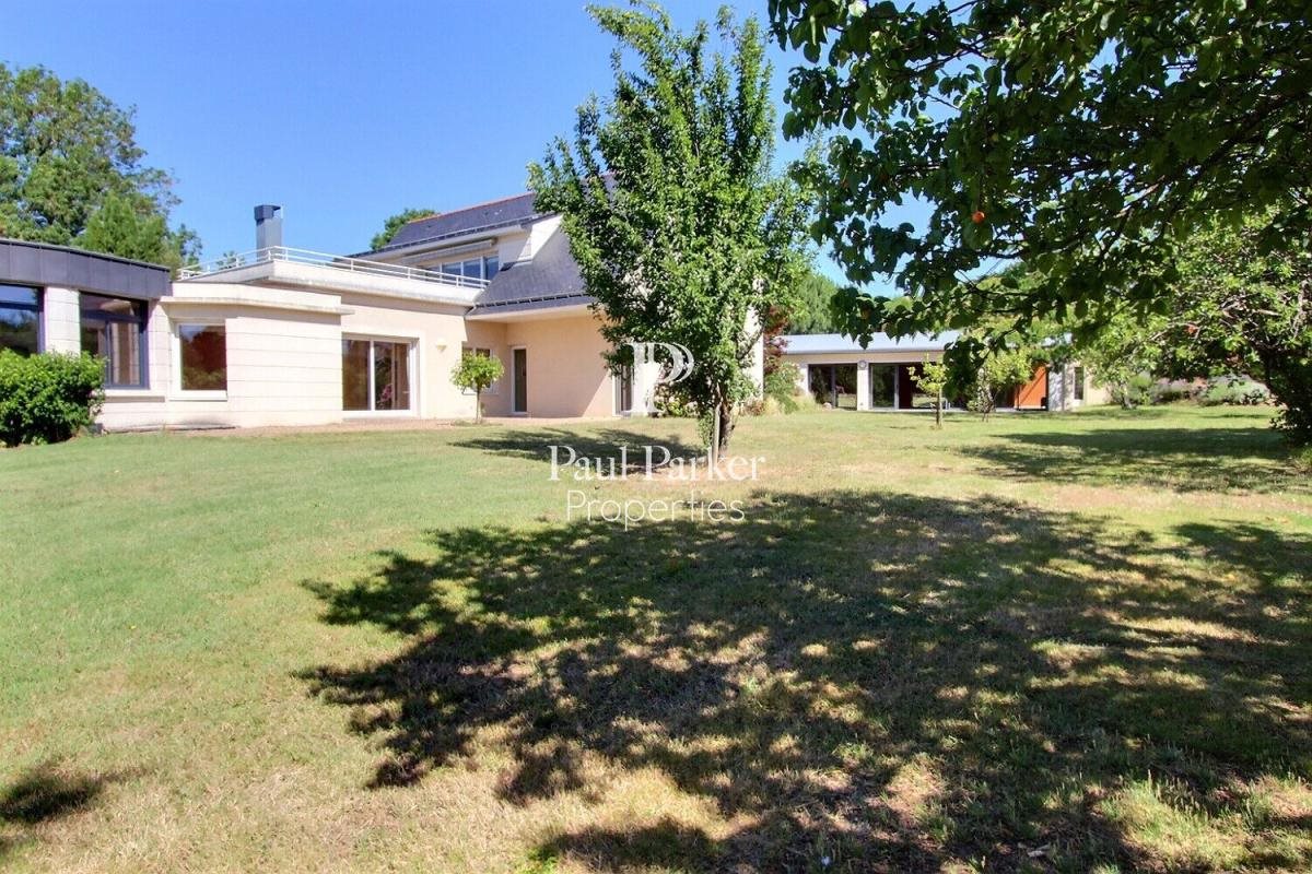 Maison à vendre, 244m², La Chapelle-Saint-Laud