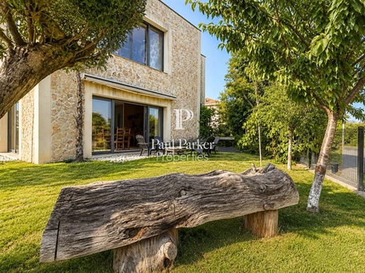 Maison 7 pièces 240 m² · à Floirac · 240 m² · 730 000 €