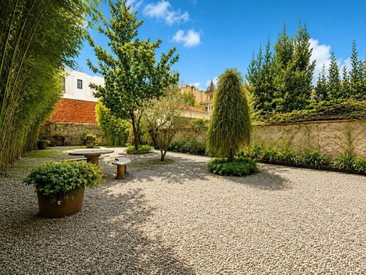 14 pièces 304 m² · à Bordeaux · 304 m² · 1 345 000 €
