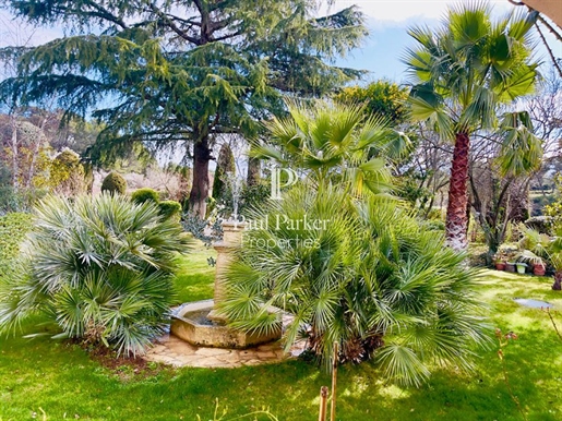 Maison 10 pièces 210 m² · à Aix-en-Provence · 210 m² · 1 450 000 €
