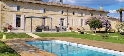 Maison 10 pièces 420 m² · à Saint-Émilion · 420 m² · 790 000 €