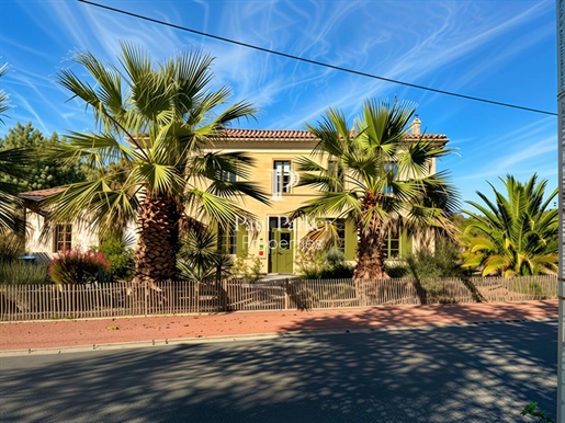 Maison 11 pièces 322 m² · à Braud-Et-Saint-Louis · 322 m² · 637 450 €