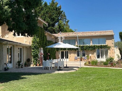 Maison 8 pièces 306 m² · à La Réole · 306 m² · 730 000 €