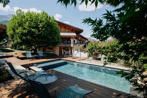 Maison 8 pièces 217 m² · à Sallanches · 217 m² · 1 260 000 €
