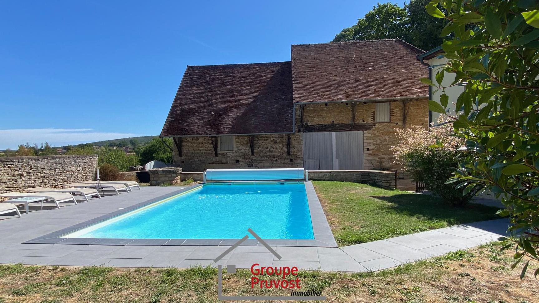 Maison à vendre, 228m², Cluny