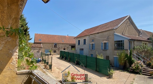 12 pièces 320 m² · à Cluny · 320 m² · 640 000 €