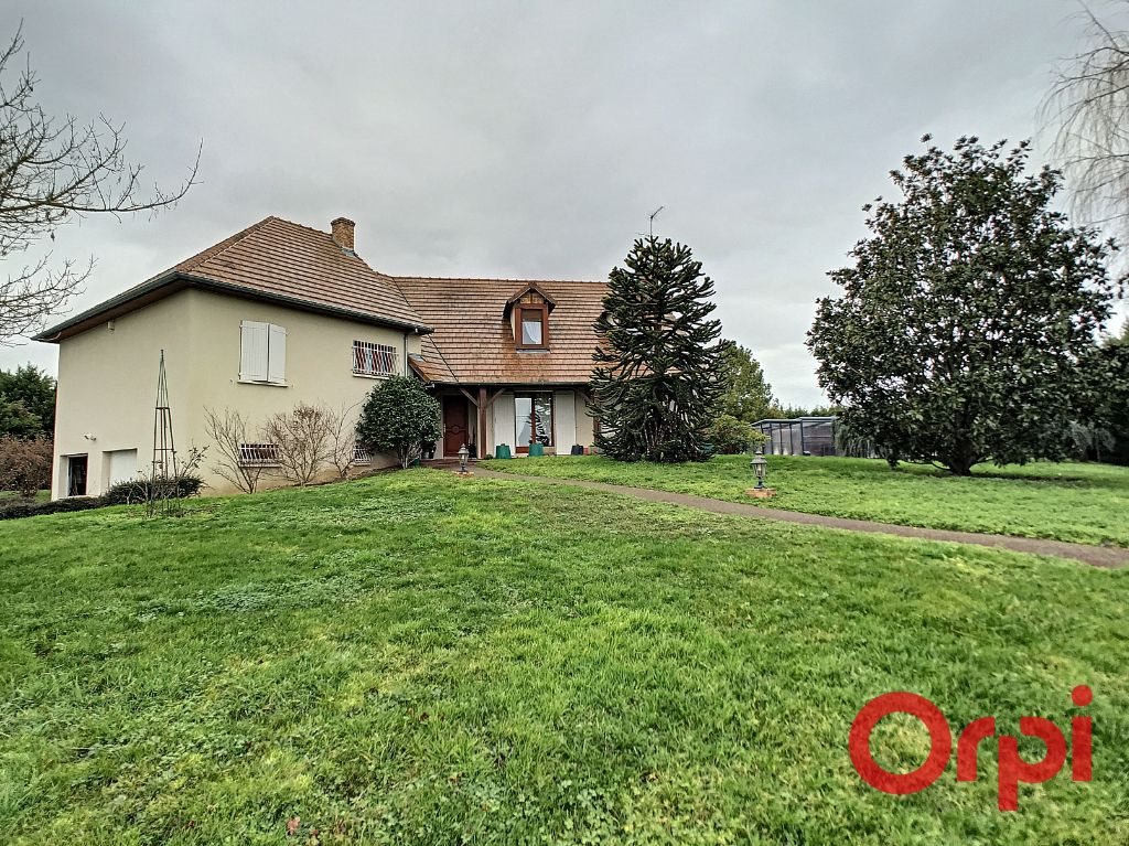 Maison à vendre, 234m², Domérat