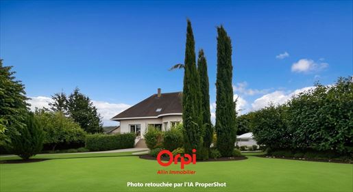 7 pièces 225 m² · à Saint-Victor · 225 m² · 345 000 €