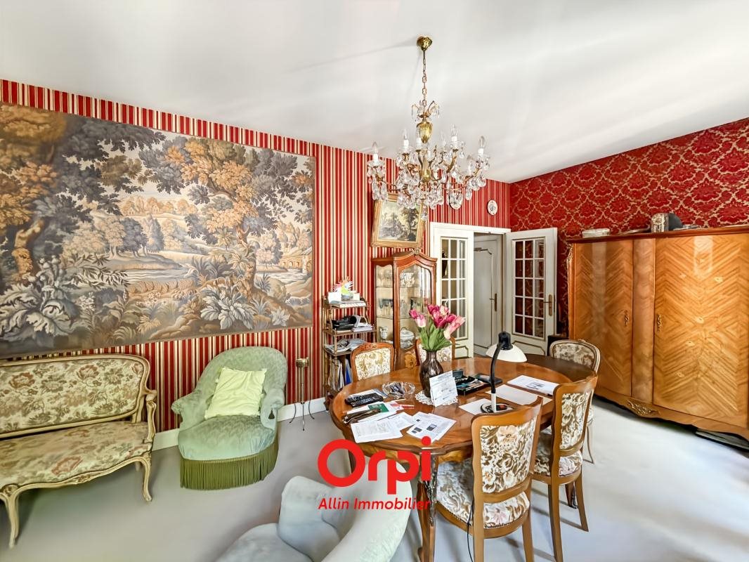 Maison à vendre, 264m², Montluçon