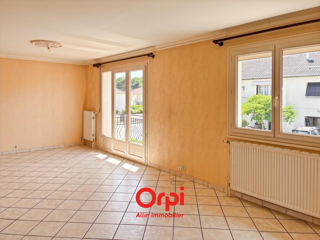Maison à vendre, 115m², Commentry