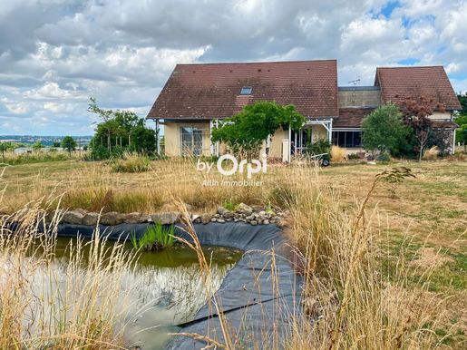 Maison 4 pièces 181 m² · à Villebret · 181 m² · 235 000 €