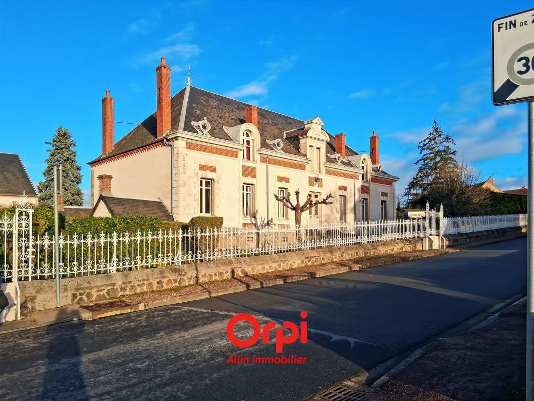 Maison à vendre, 175m², Commentry