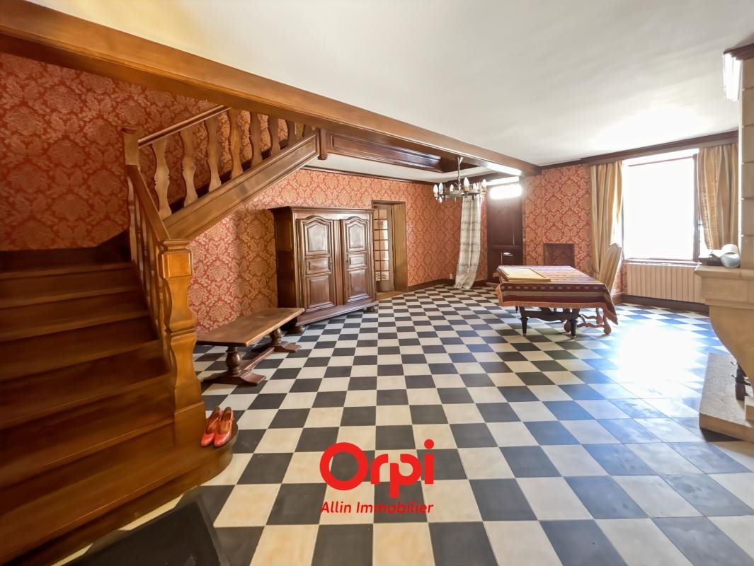 Maison à vendre, 205m², Chambon-sur-Voueize