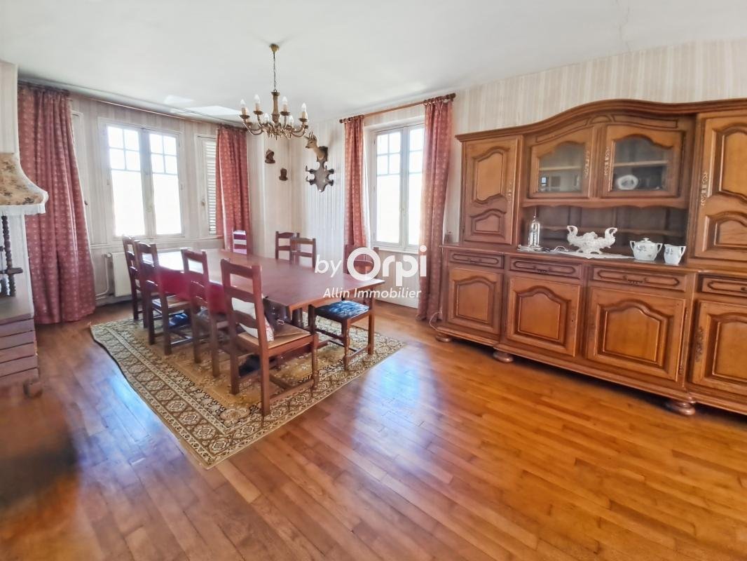 Maison à vendre, 170m², Gouzon