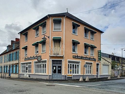 Local commercial 350 m² · à Gouzon · 350 m² · 186 500 €