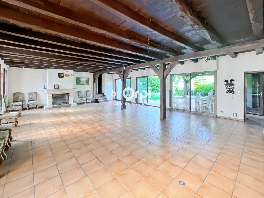 Maison à vendre, 212m², Vallon-en-Sully