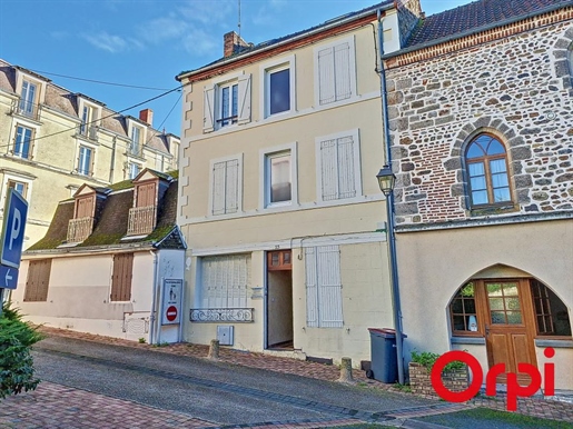 Immeuble 110 m² · à Néris-les-Bains · 110 m² · 179 000 €
