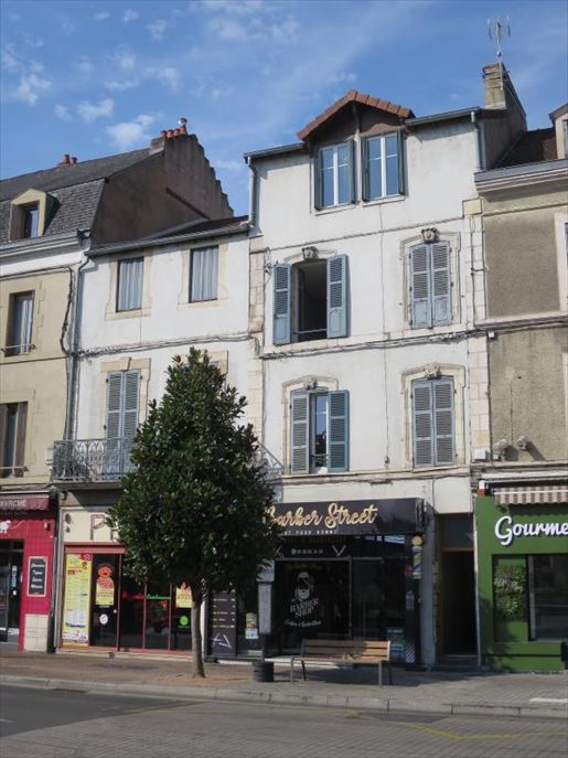 Immeuble 3 pièces 411 m² · à Montluçon · 411 m² · 435 000 €