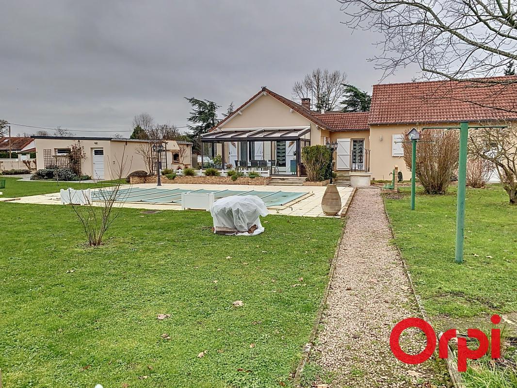 Maison à vendre, 134m², Domérat