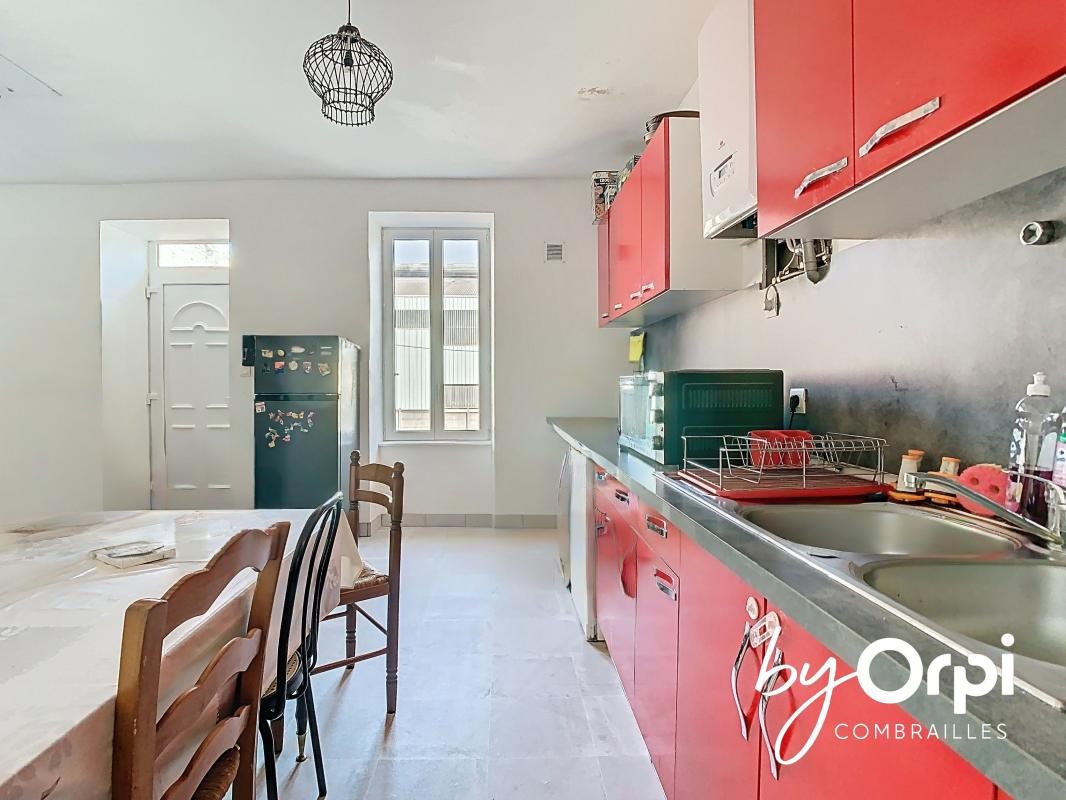Maison à vendre, 132m², Commentry