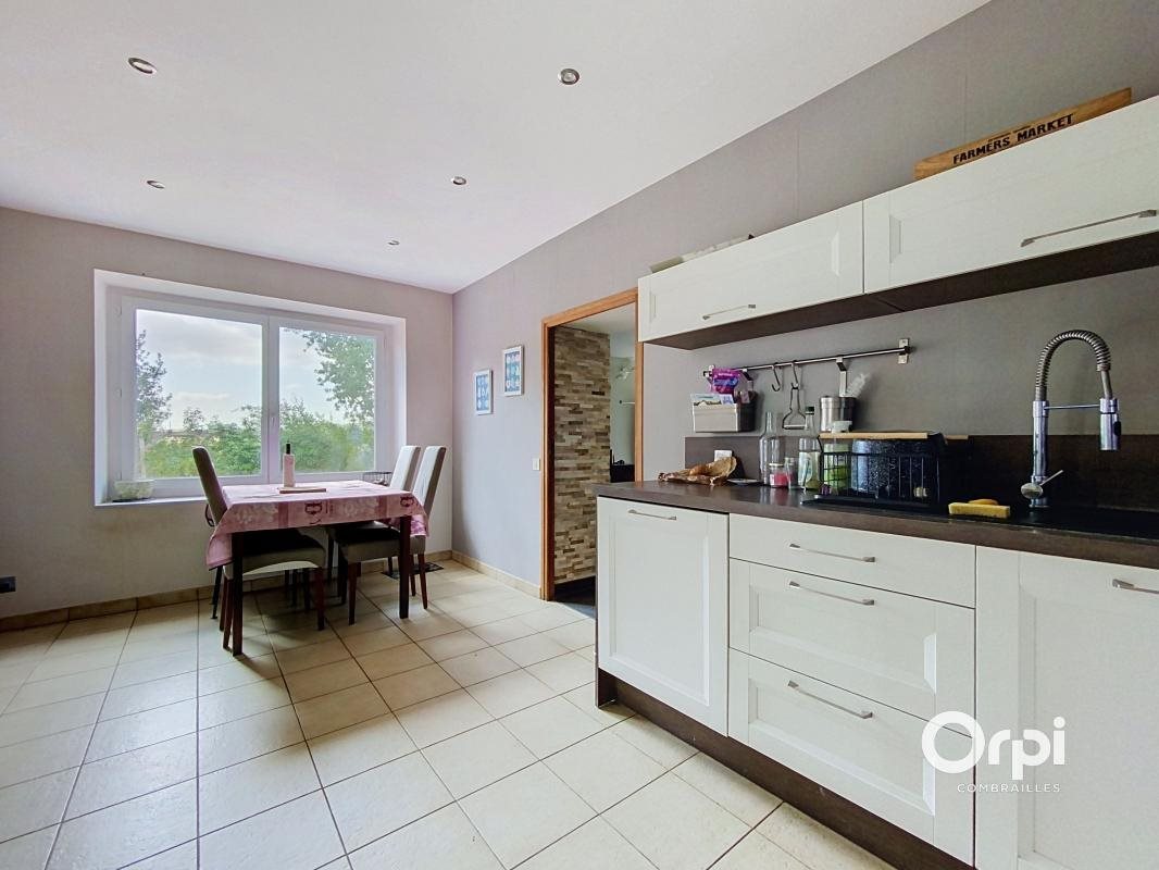 Maison à vendre, 122m², Lalizolle