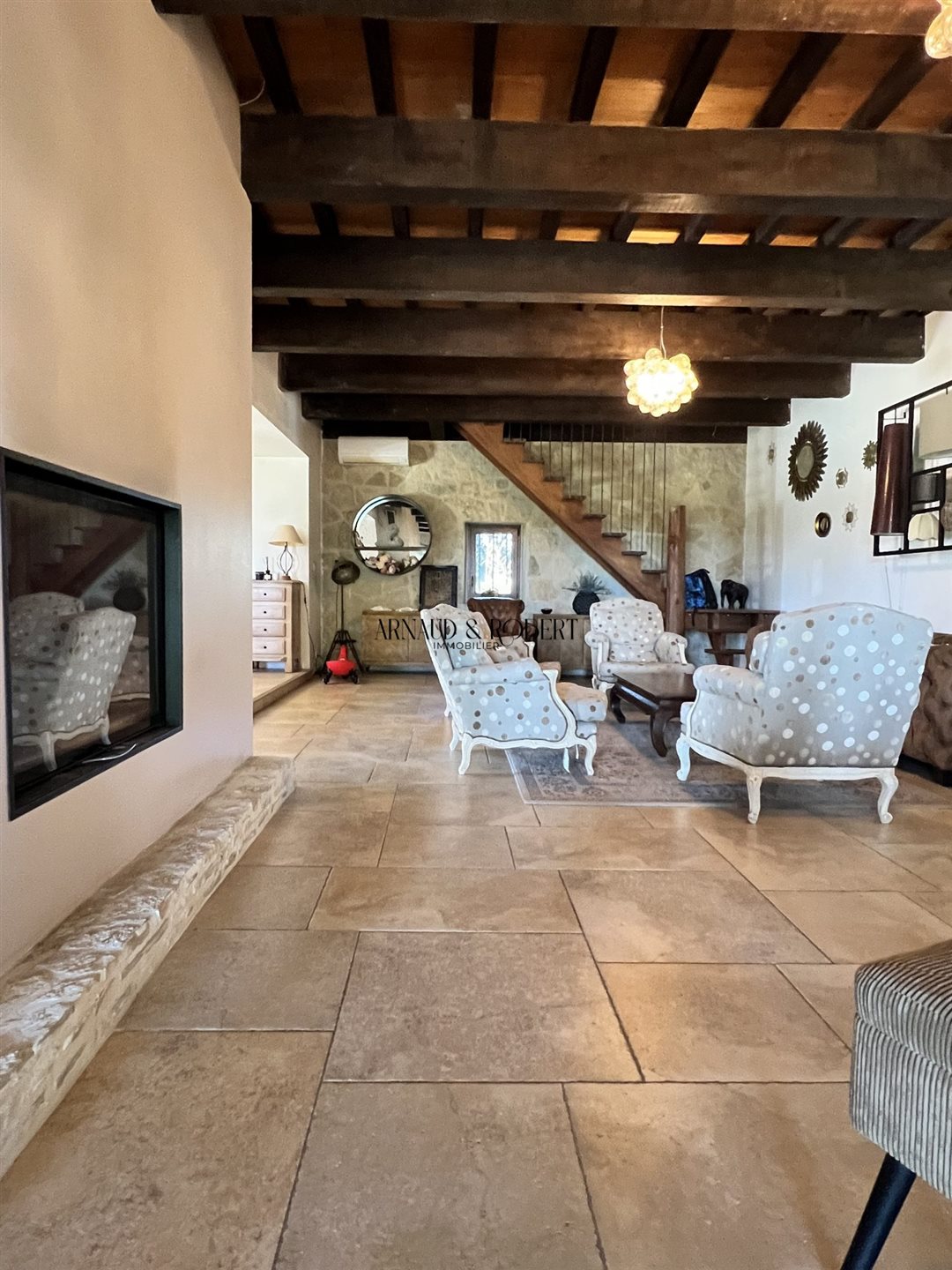 Maison à vendre, 380m², Sauzet
