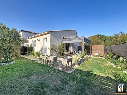 3 pièces 83 m² · à La Calmette · 83 m² · 288 900 €
