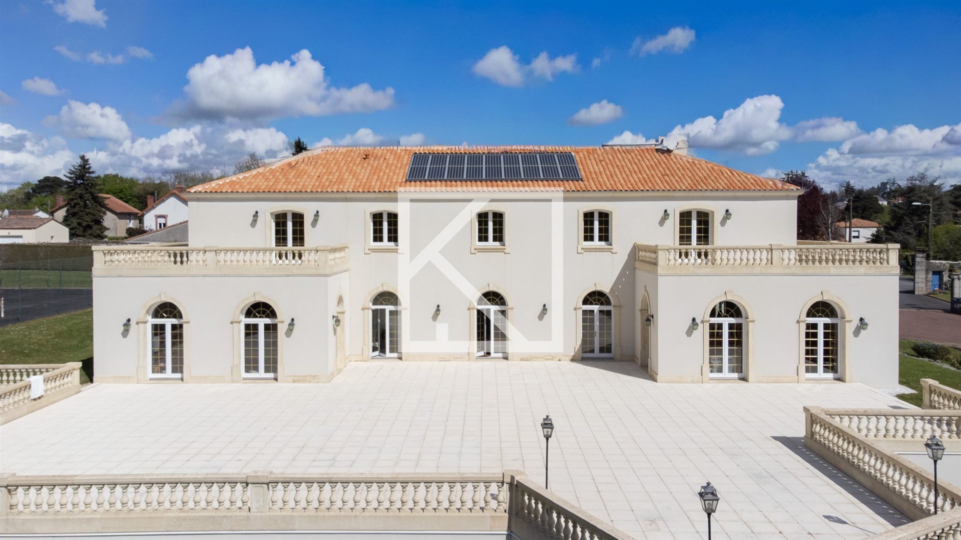Maison à vendre, 483m², Montaigu-Vendée