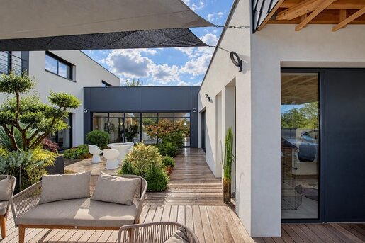 Maison 8 pièces 270 m² · à Gennes-Val-de-Loire · 270 m² · 1 050 000 €