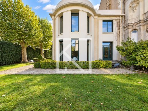 Maison 11 pièces 419 m² · à Angers · 419 m² · 2 280 000 €