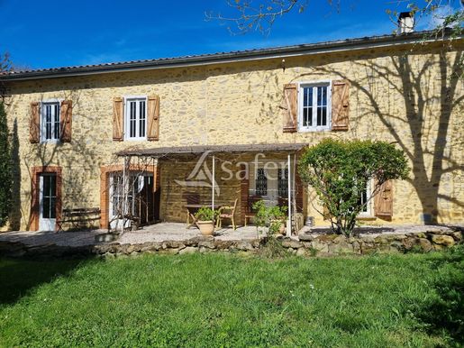 Maison 9 pièces 235 m² · à Pamiers · 235 m² · 609 000 €