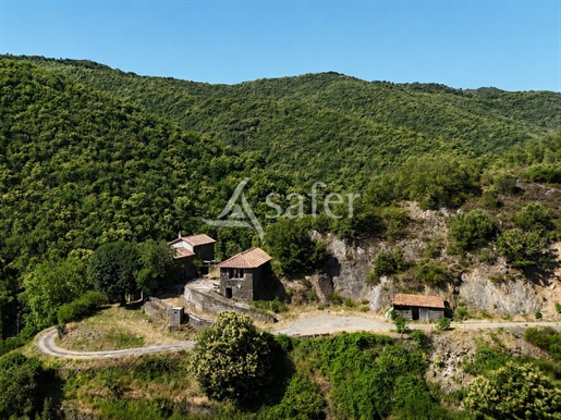 Maison 140 m² · à Saint-Jean-du-Gard · 140 m² · 275 000 €