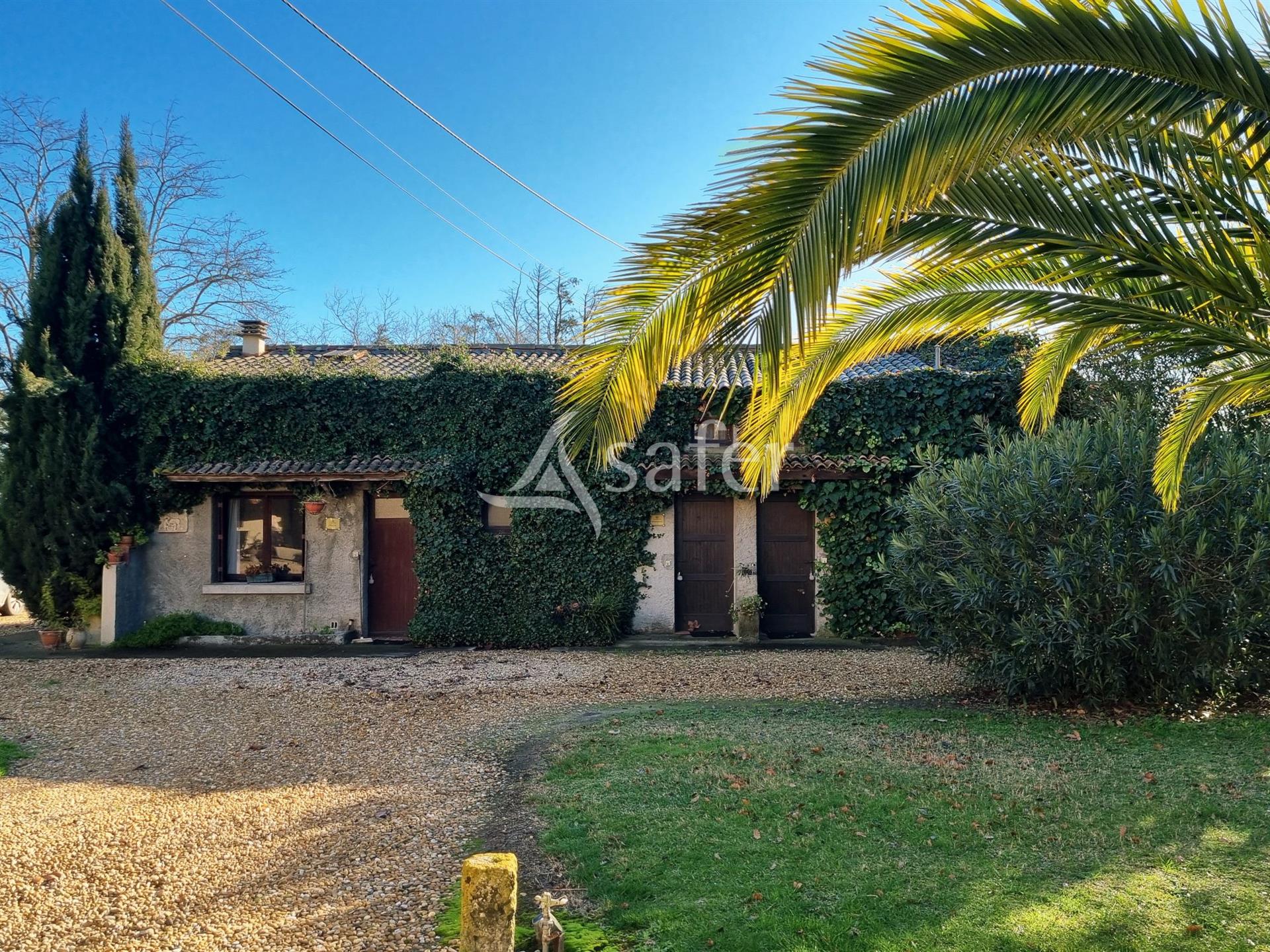 Maison à vendre, 337m², Aigues-Mortes