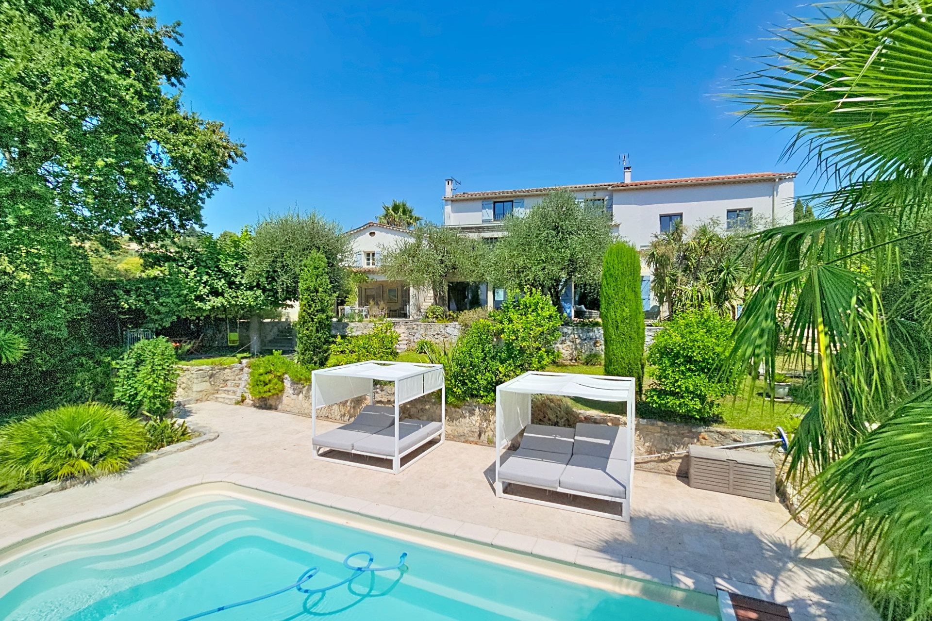 Maison à vendre, 370m², Grasse