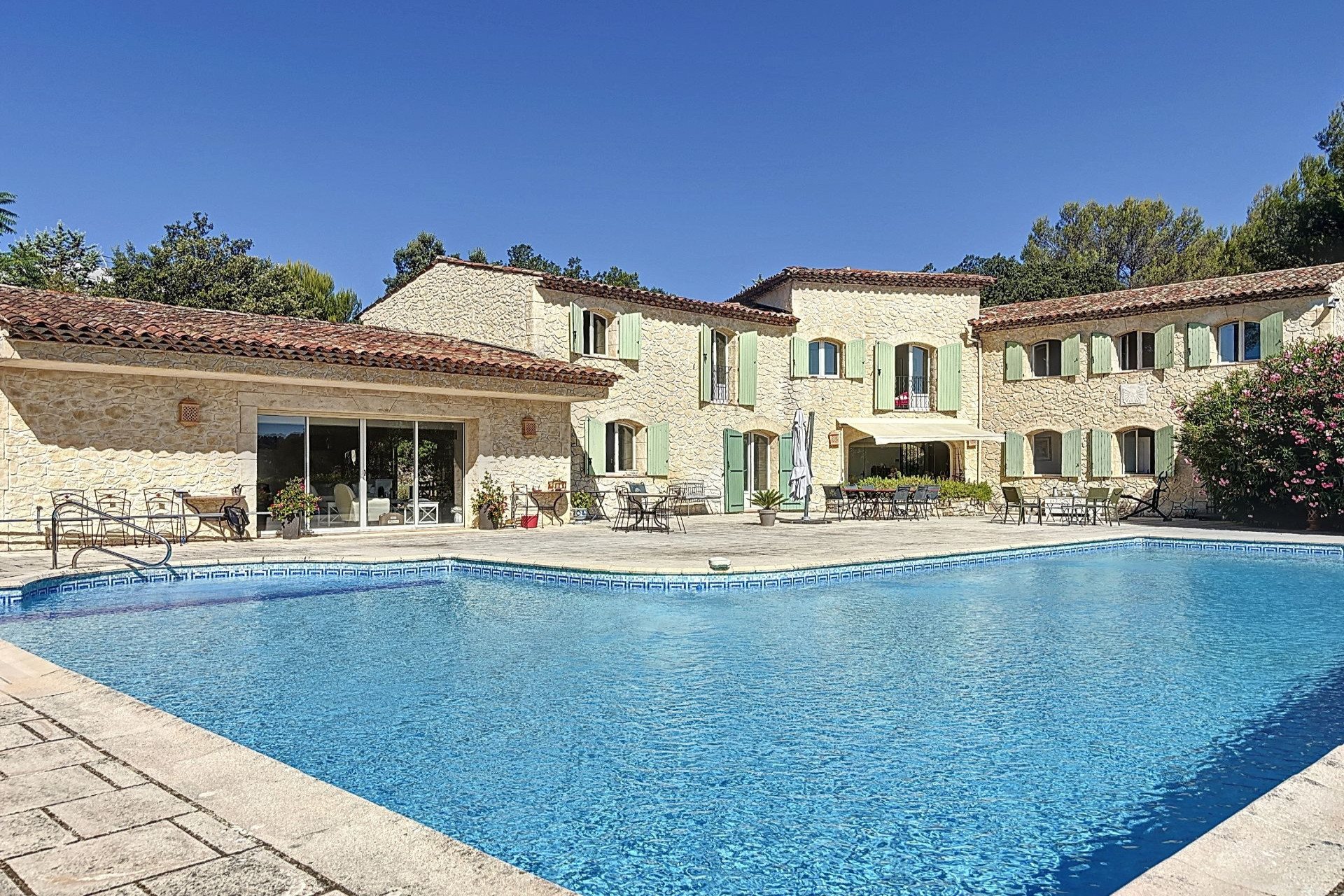 Maison à vendre, 300m², Mouans-Sartoux
