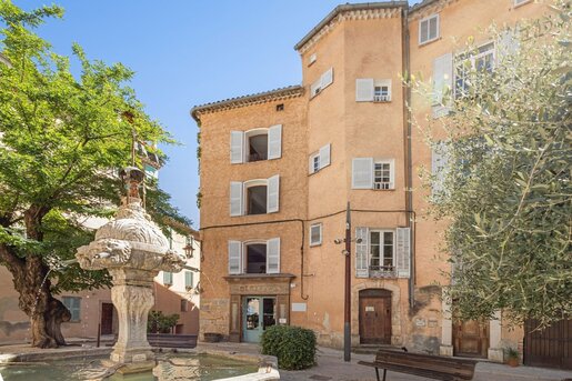 Maison 3 pièces 95 m² · à Cotignac · 95 m² · 300 000 €