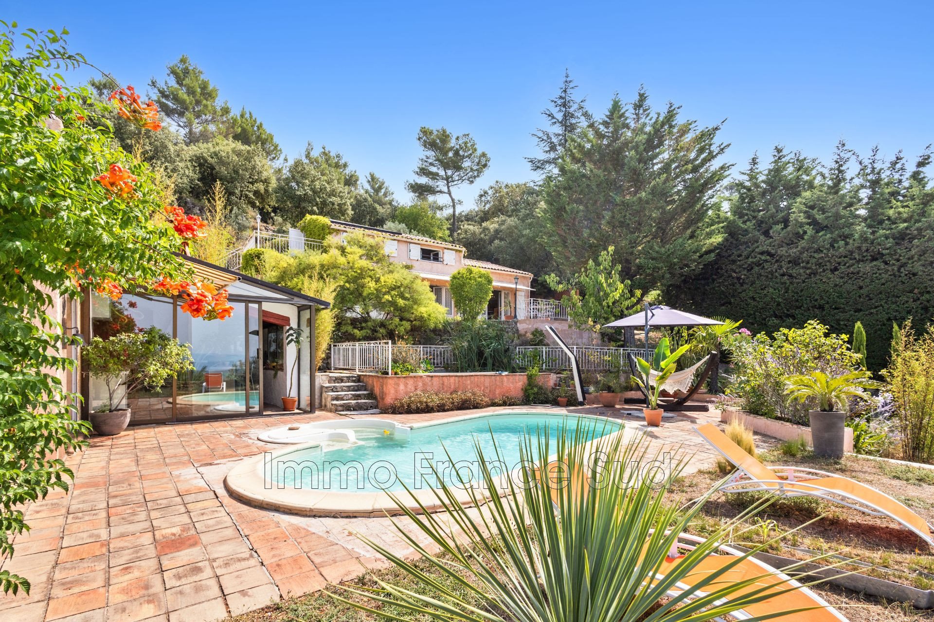 Maison à vendre, 350m², Tourtour