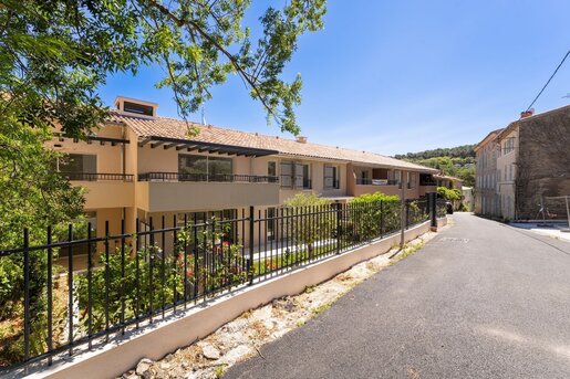 Appartement 3 pièces 61 m² · à La Garde-Freinet · 61 m² · 284 000 €