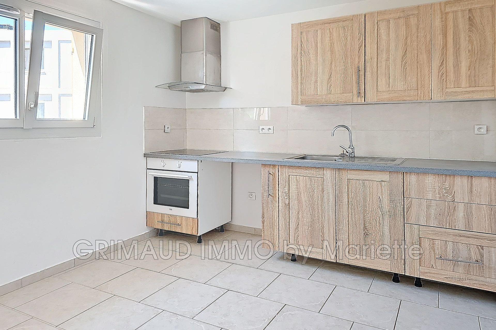 Appartement à vendre, 72m², Cogolin