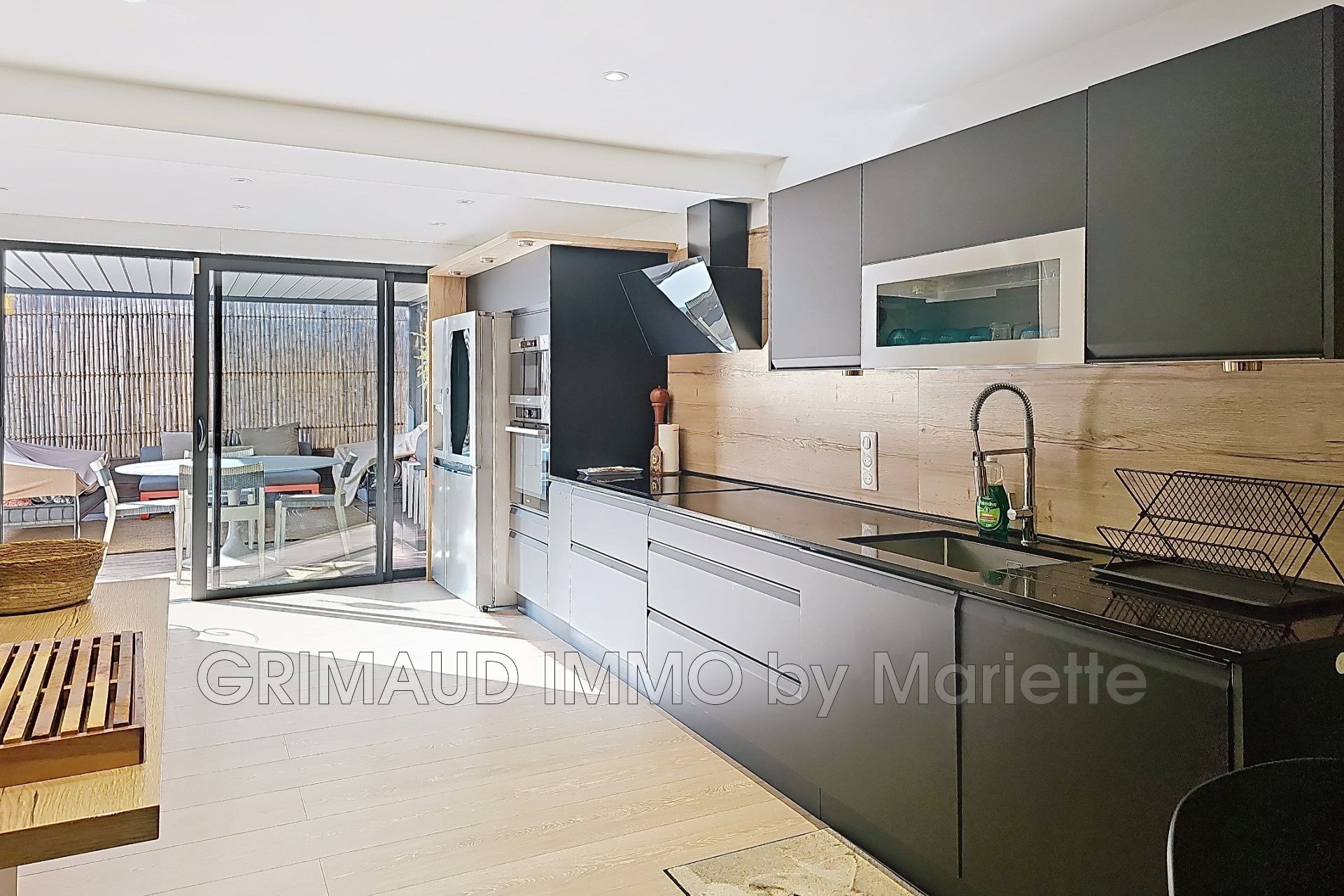 Appartement à vendre, 74m², Grimaud