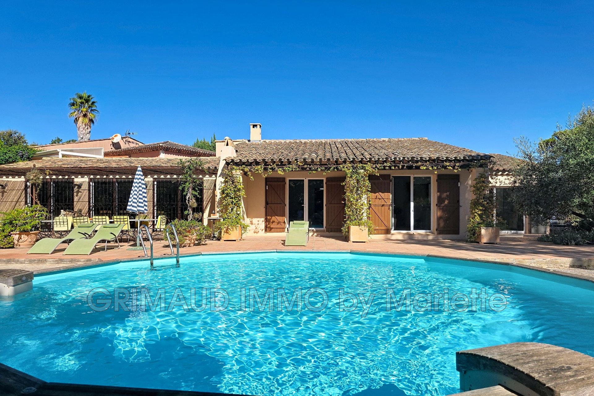 Maison à vendre, 156m², Gassin