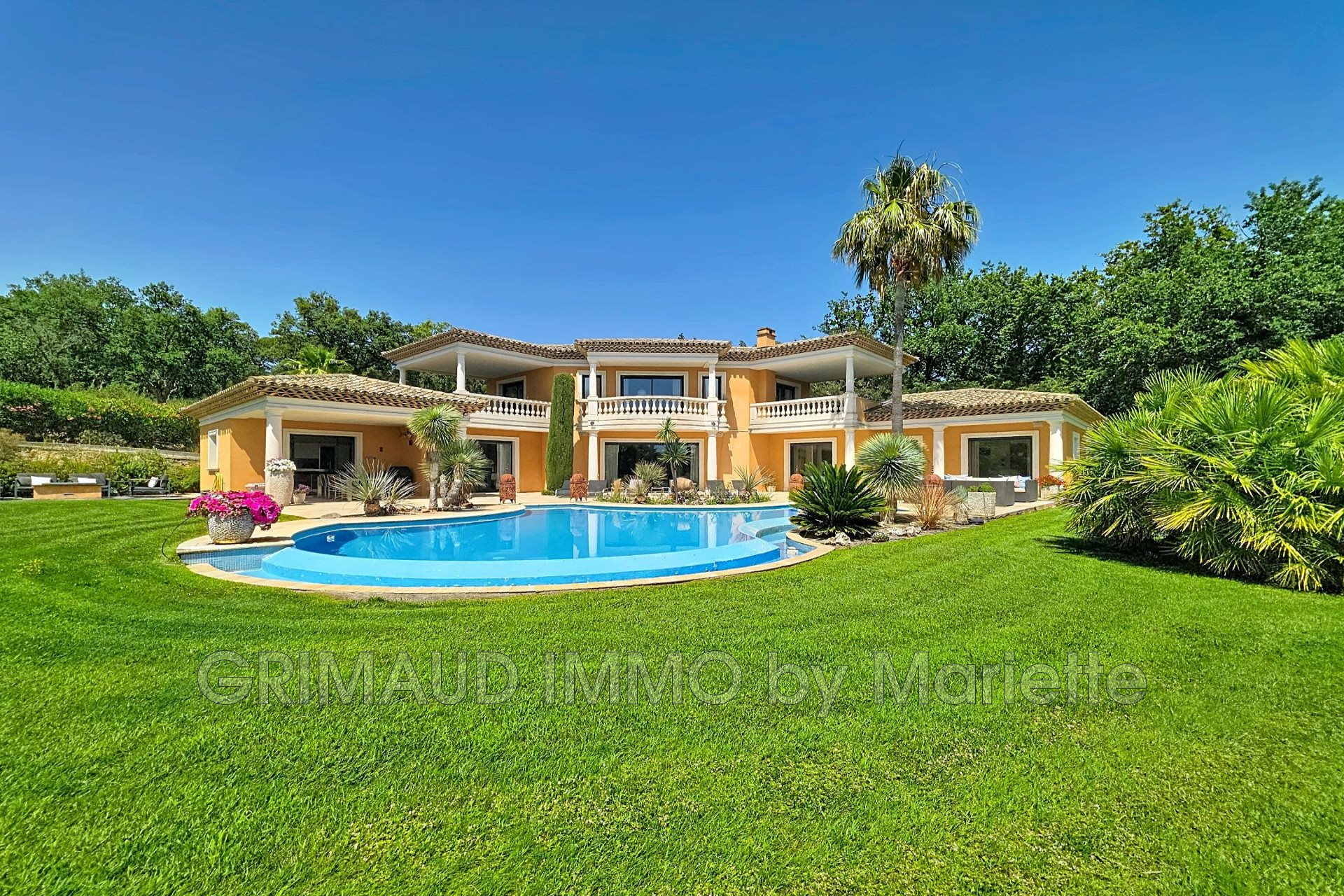 Maison à vendre, 275m², Grimaud