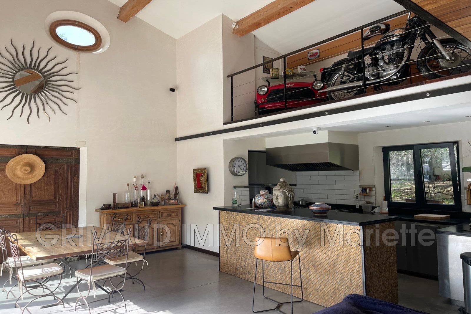 Maison à vendre, 360m², Grimaud
