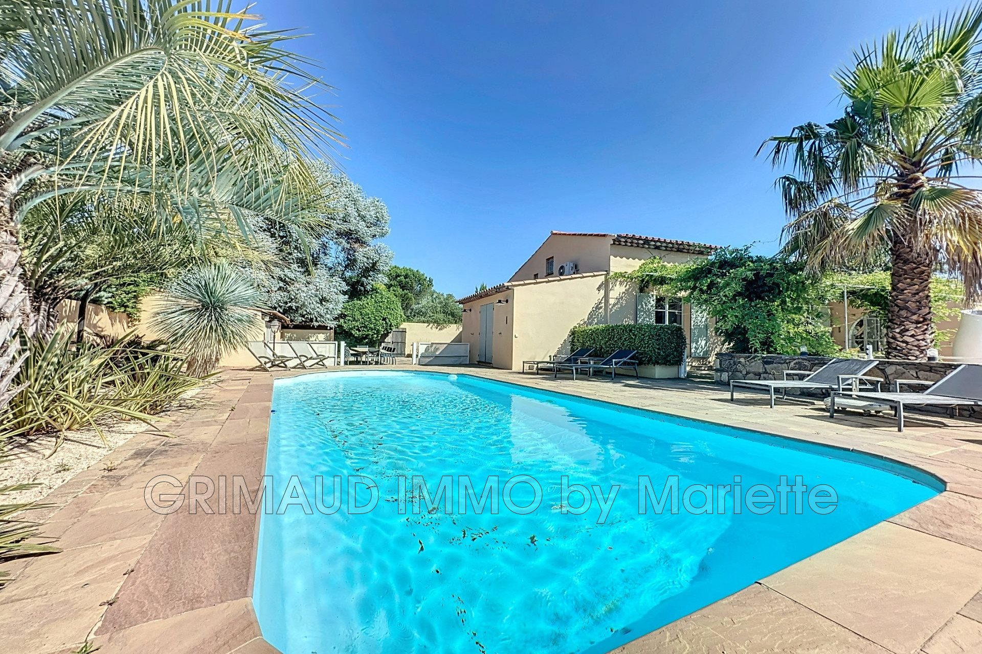 Maison à vendre, 200m², Cogolin