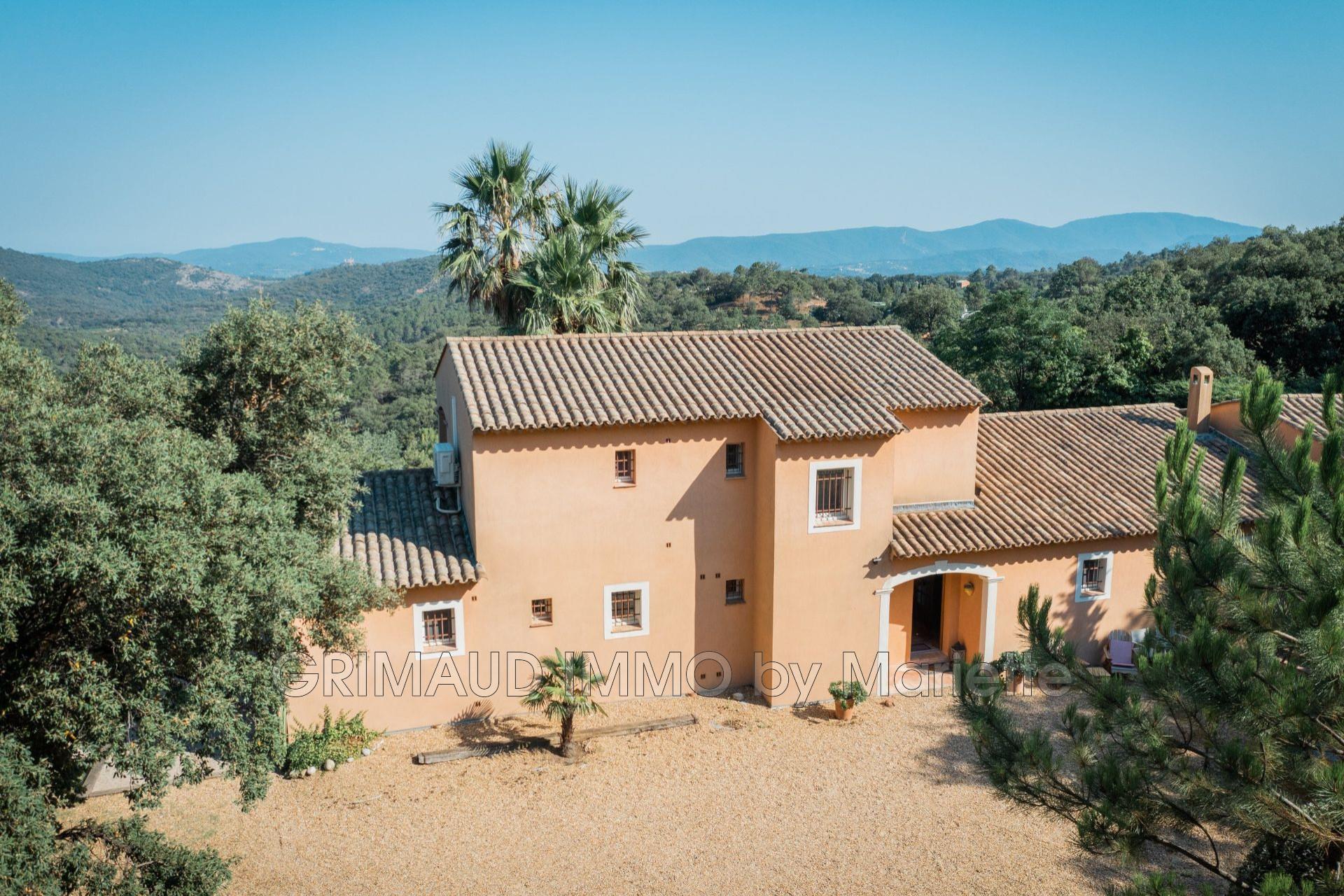Maison à vendre, 174m², La Garde-Freinet