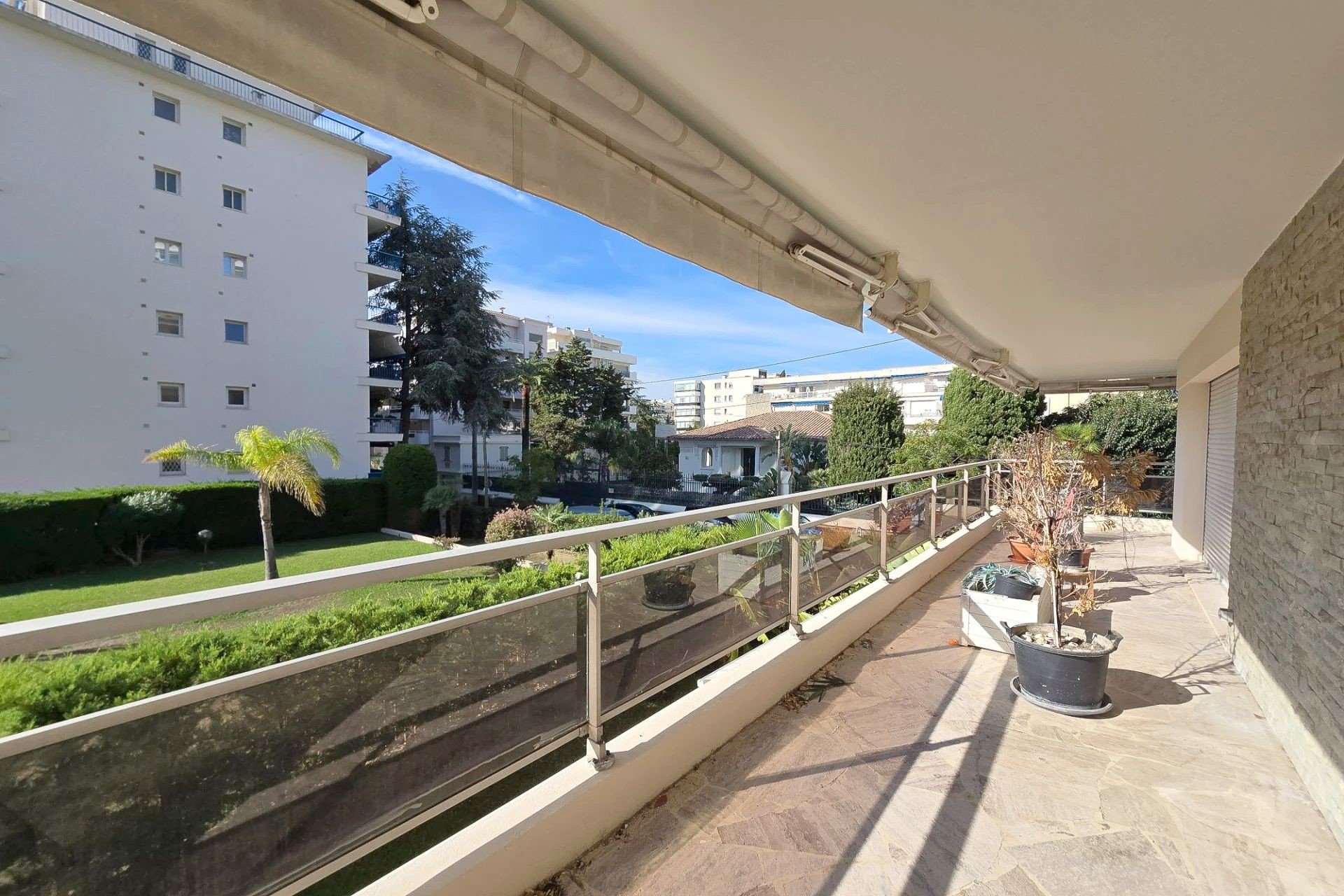 Appartement – Cannes - Plus